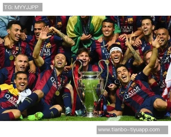 罗贝托与阿尔巴合影留念感慨岁月流逝祝福未来一切顺利